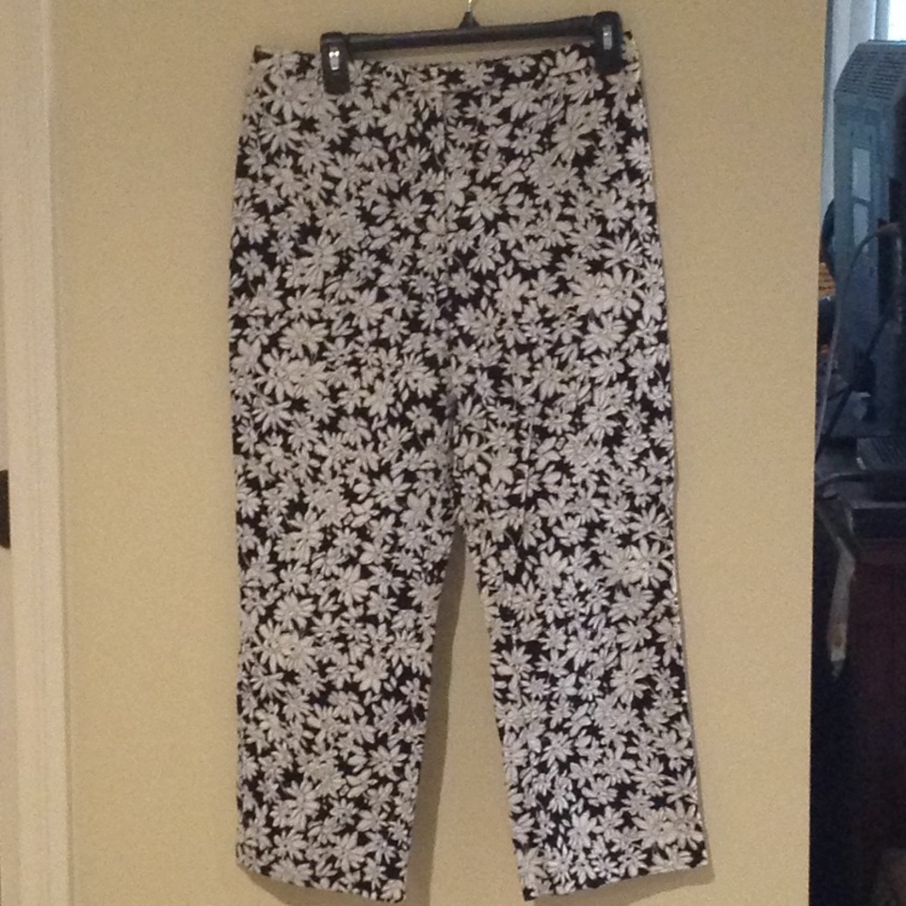 Ann Taylor Loft cropped summer pants
